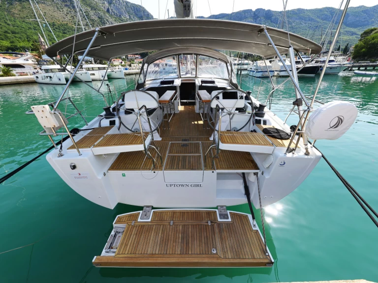 Hanse Hanse 508 de alquiler a Komolac