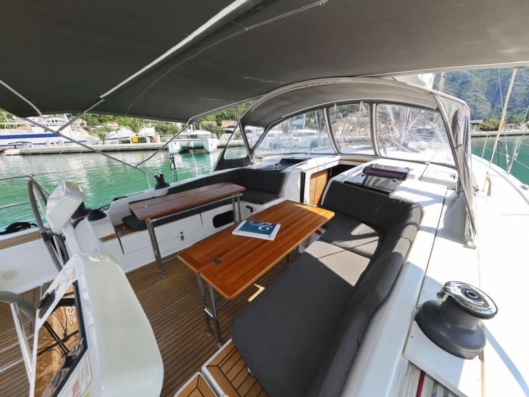 Alquiler de Hanse Hanse 508 en Komolac