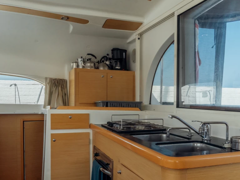 Lagoon Lagoon 380 S2 de alquiler a Cos