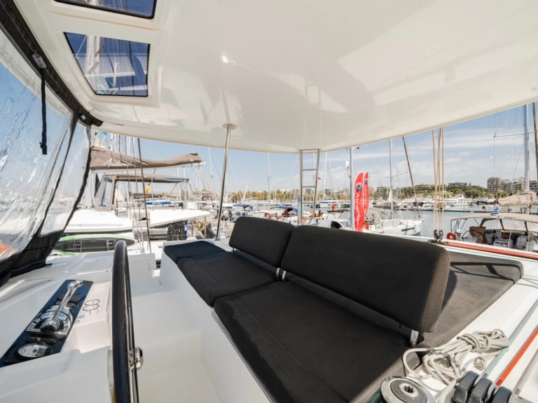 Alquiler de Catamarán, con o sin patrón Lagoon Álimos