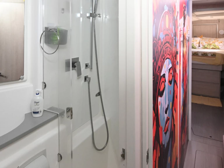 Catamarán para alquilar Nidrí al mejor precio