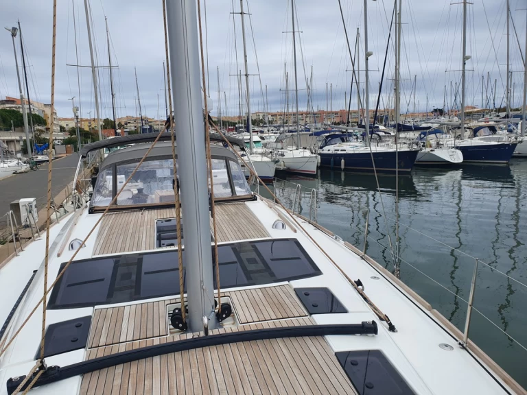 Alquiler de Dufour Dufour 520 Grand Large en Gouviá