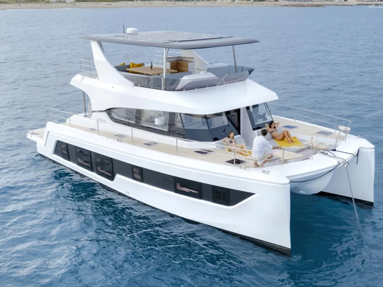 Alquiler de embarcaciones  Aventura 56 MY enCogolin en Samboat