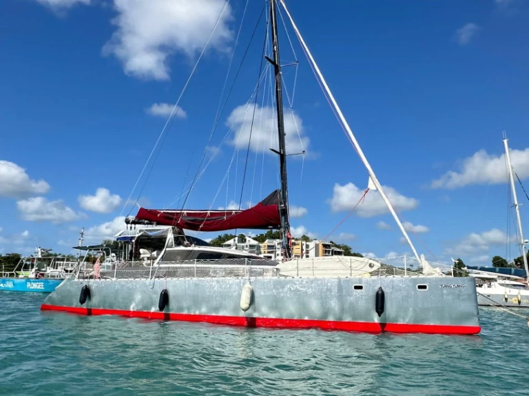 Alquiler Pointe-à-Pitre - Lazzi 47 Plan Caroff Lazzi 47 en SamBoat