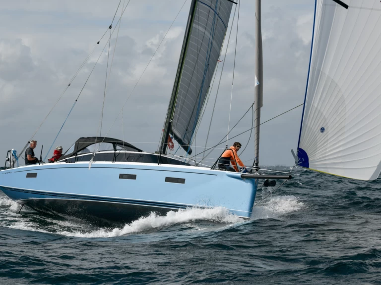 Alquiler de barcos La Rochelle barato de JPK 39 FC