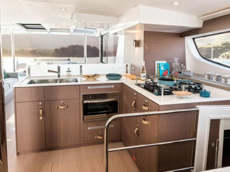 Alquiler de embarcaciones Bali Bali 4.6 FULL EQUIPE  enSant Antoni de Portmany en Samboat