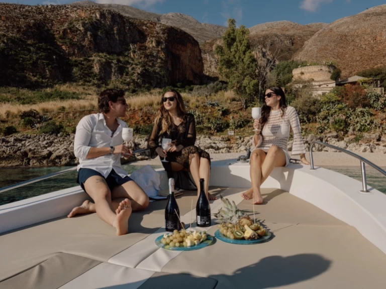 Alquiler de Lancha, con o sin patrón LIVER Castellammare del Golfo