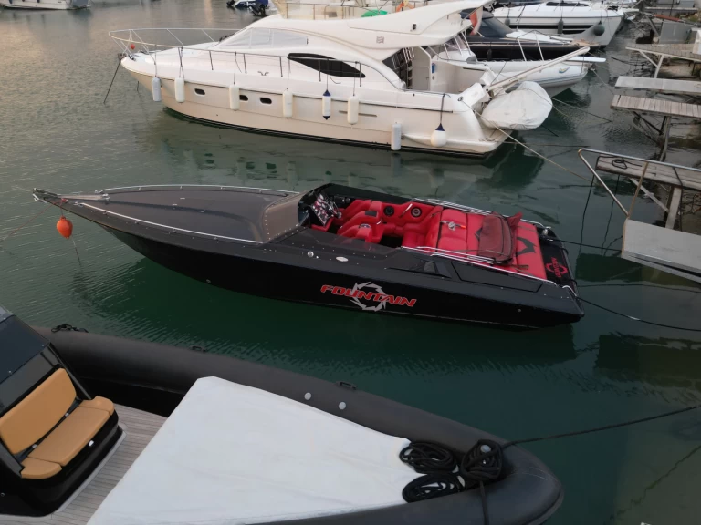 Alquiler de Fountain Fever 29 en Glyfáda