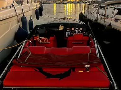 Lancha para alquilar Glyfáda al mejor precio