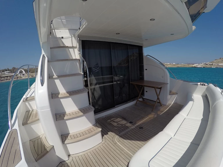Alquiler de Princess 42 Fly Stef  en Mykonos (Ciudad)