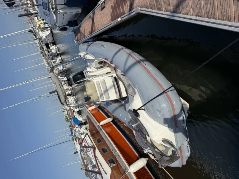 Alquiler de Nuova Jolly King 700 Rs en Arcachon