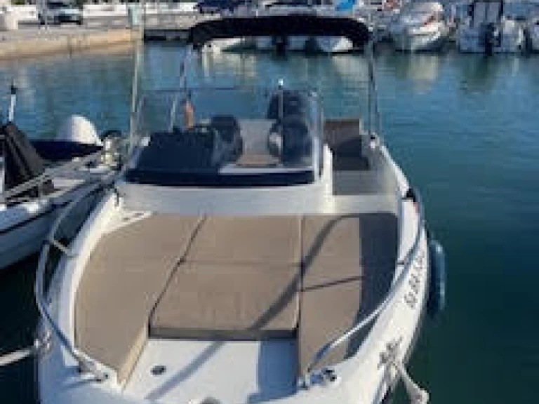 Alquiler Lancha en Castelldefels - Quicksilver Activ 605 Sundeck