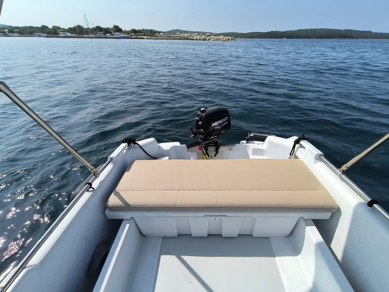 Alquiler de barcos Rovinj barato de Roto 450