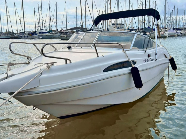 Alquiler Lancha Rio con o sin  título de navegación