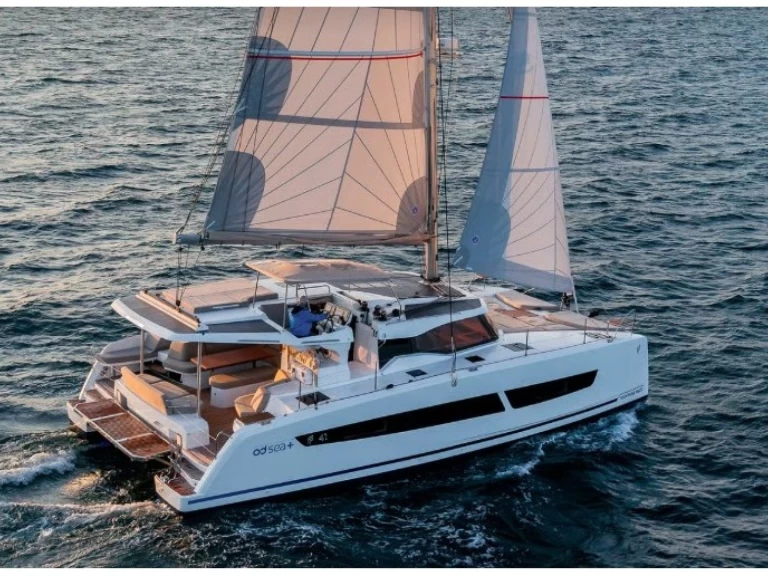 Alquiler Catamarán Fountaine Pajot con o sin  título de navegación