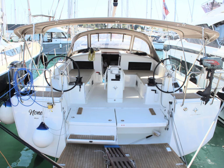 Alquiler de embarcaciones Jeanneau Sun Odyssey 490 enSplit en Samboat