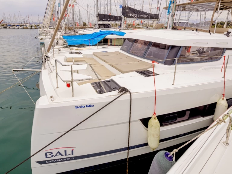 Catamarán para alquilar Néa Péramos al mejor precio