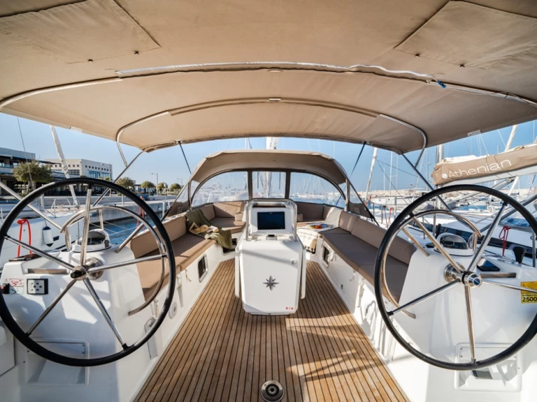 Alquiler Velero Jeanneau con o sin  título de navegación