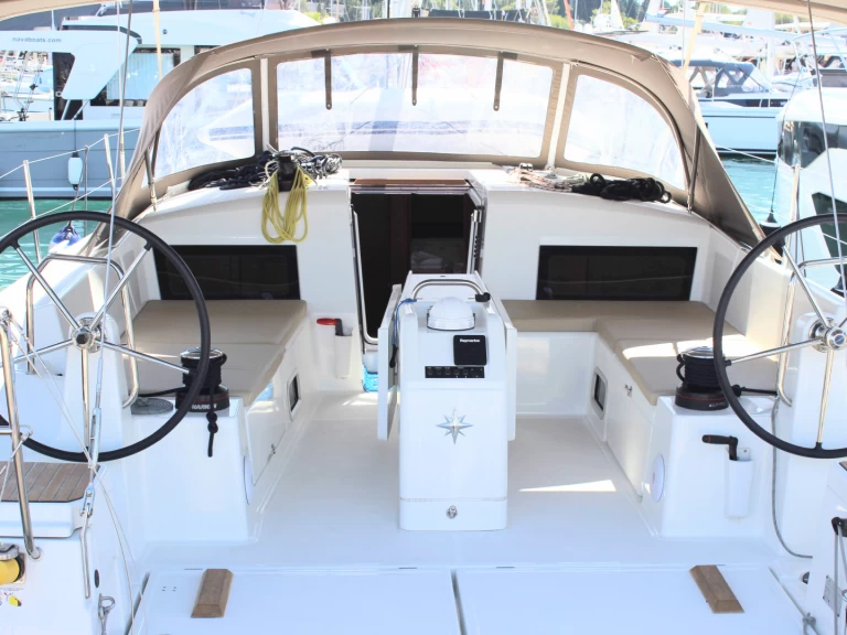 Alquiler de embarcaciones Jeanneau Sun Odyssey 490 enSplit en Samboat