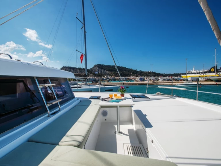 Alquiler de barcos Nidrí barato de Bali Catsmart