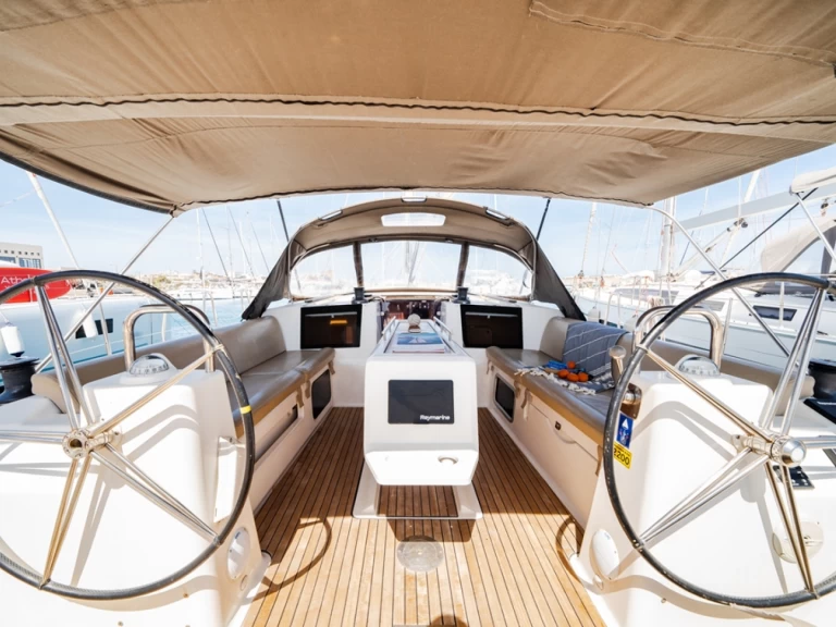 Alquiler de Velero, con o sin patrón Dufour Rhodes (Ciudad)