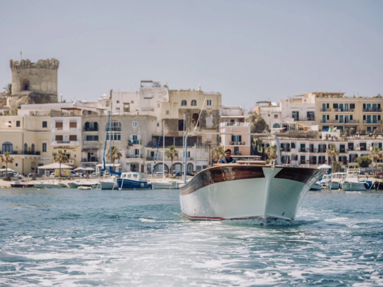 Alquiler Lancha O.P Nautica  con o sin  título de navegación
