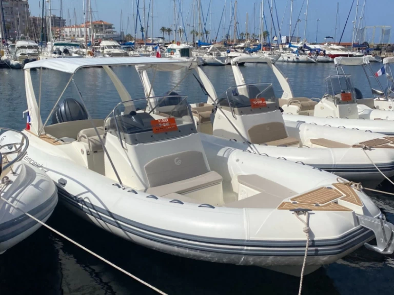 Capelli Tempest 800 Sun de alquiler a Port de Saint-Cyprien Méditerranée