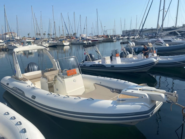 Alquiler de Capelli Tempest 775 en Port de Saint-Cyprien Méditerranée