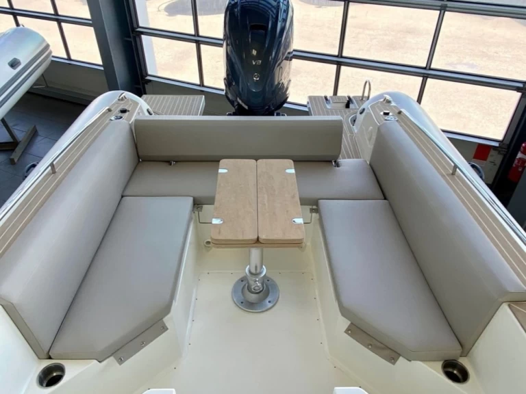 Alquiler de embarcaciones Capelli Tempest 900 enPort de Saint-Cyprien Méditerranée en Samboat