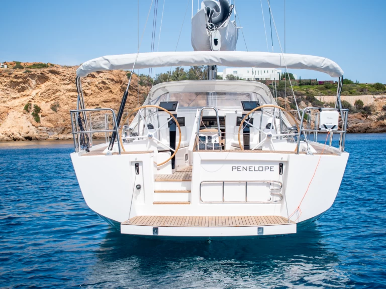 Velero para alquilar Olympic Marine al mejor precio