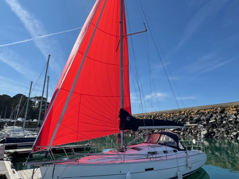 Alquiler de Bénéteau Oceanis 323 Clipper en Francia