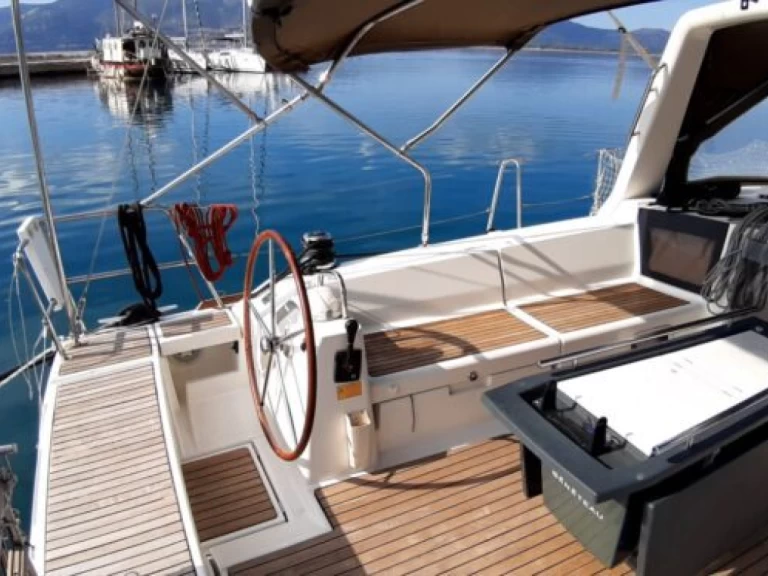 Bénéteau Oceanis 45 de alquiler a Paleros Marina