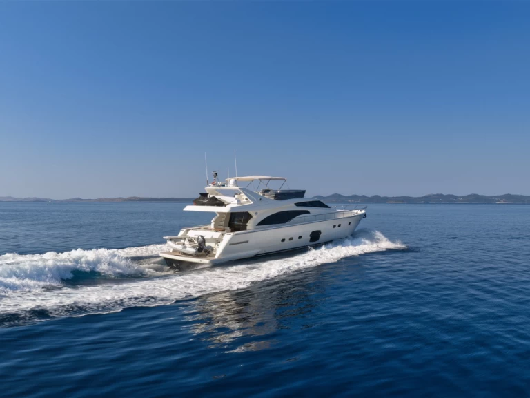 Alquiler de Ferretti Ferretti 681 en Condado de Zadar