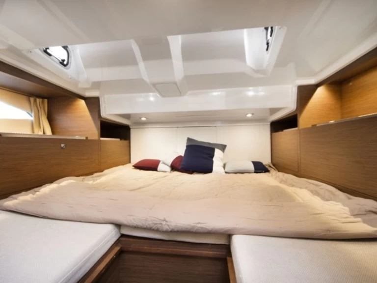 Alquiler Hyères - Jeanneau CAP CAMARAT 10.5 CC Série 3 en SamBoat