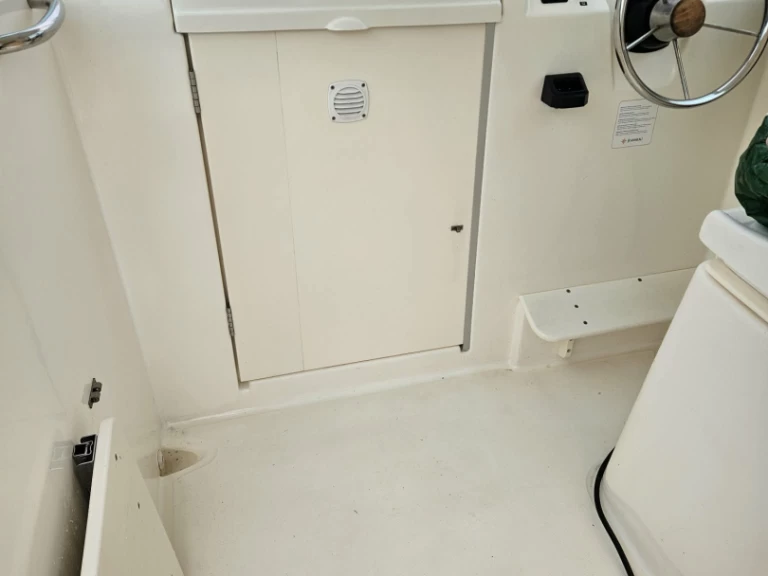 Alquiler de barcos Dieppe barato de Merry Fisher 585 Marlin