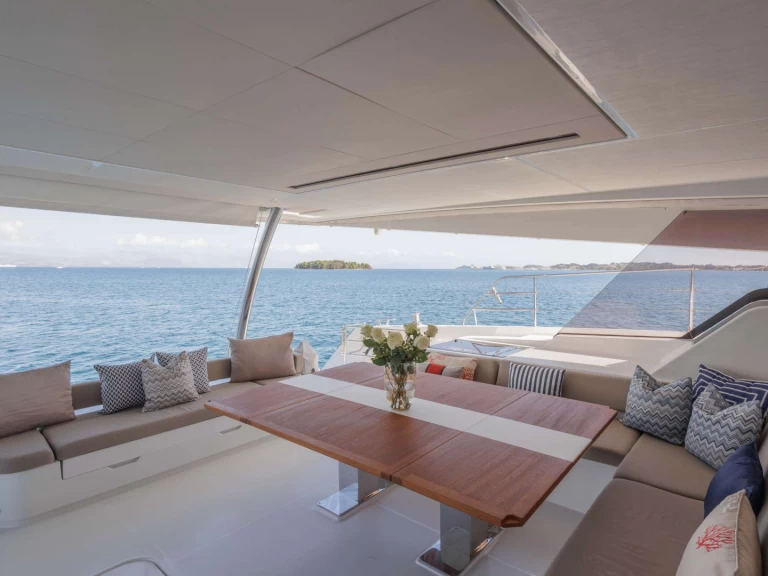 Yate de lujo para alquilar Corfú al mejor precio