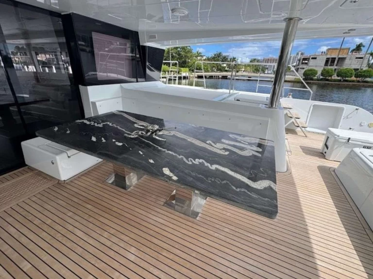 Alquiler de Yate de lujo, con o sin patrón Lagoon Bahamas