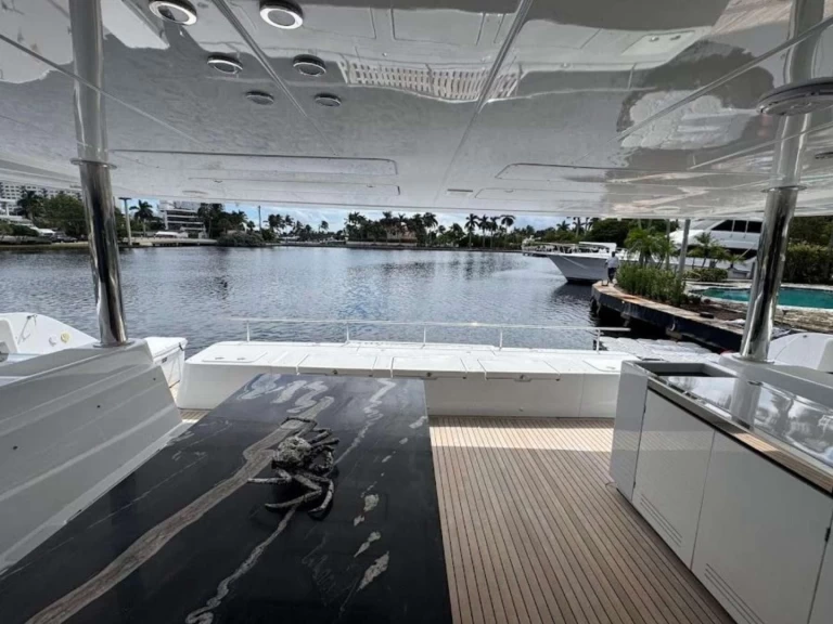 Yate de lujo para alquilar Bahamas al mejor precio