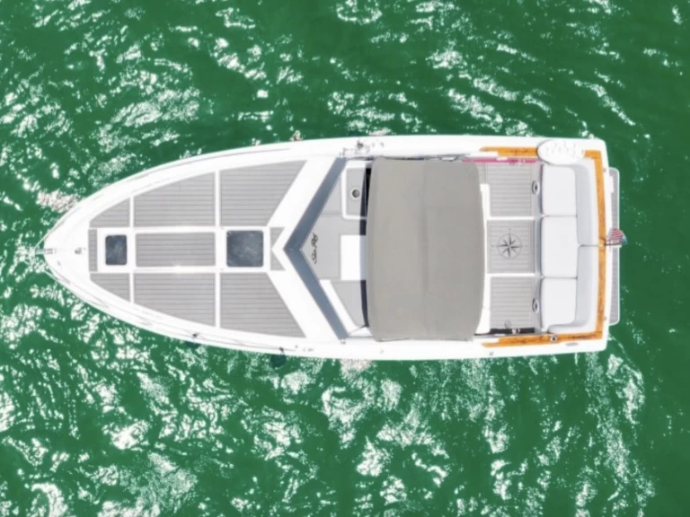 Alquiler Yate de lujo Sirena con o sin  título de navegación