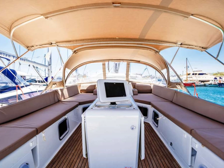 Alquiler de Velero, con o sin patrón Jeanneau Néa Péramos