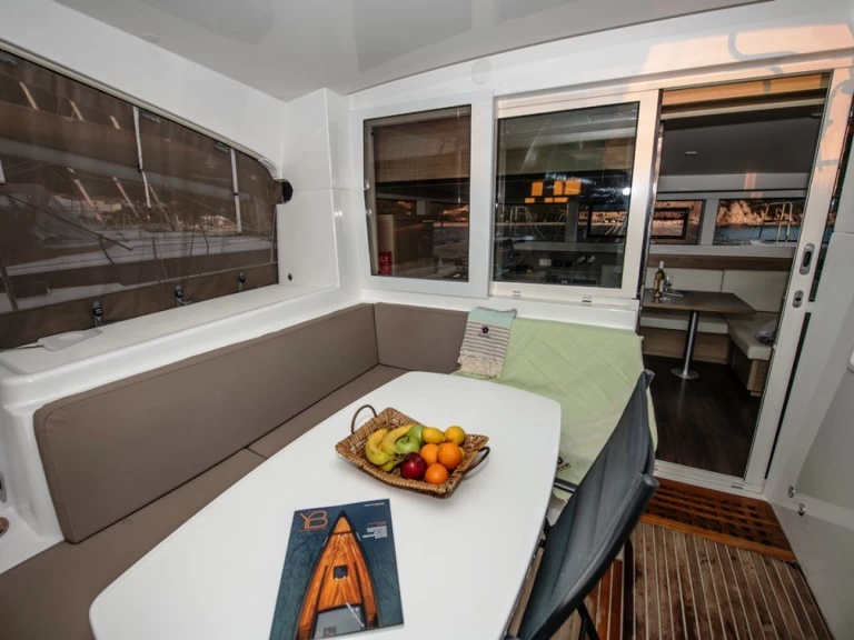 Alquiler de Lagoon Lagoon 40 en Neo Klima