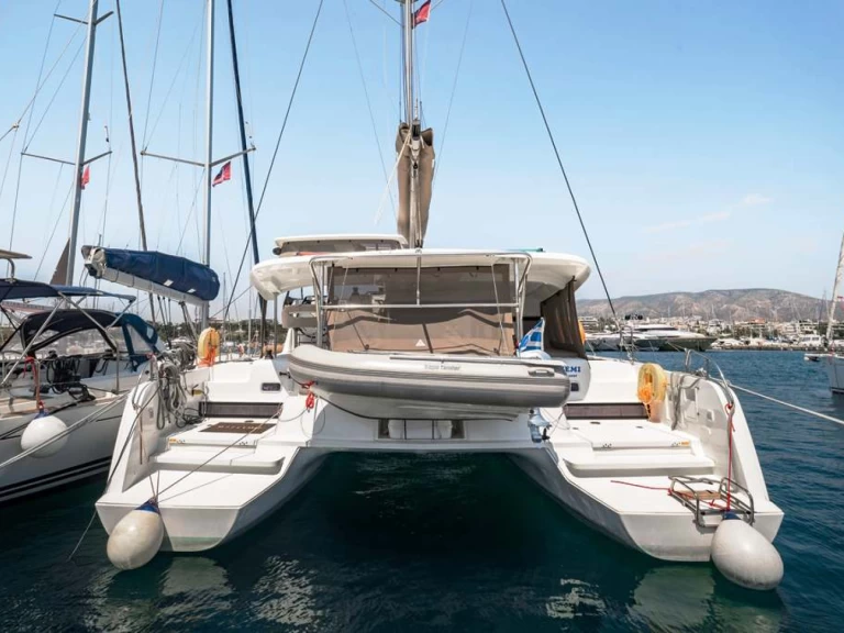 Alquiler de barcos Néa Péramos barato de Lagoon 42