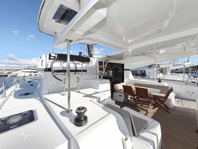 Catamarán para alquilar Murter-Kornati al mejor precio