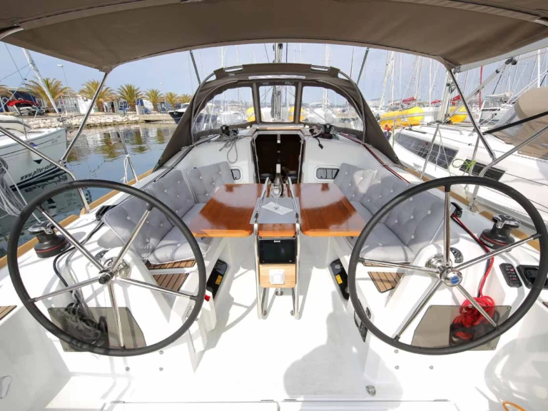 Alquiler Velero en Jezera - Jeanneau Sun Odyssey 349