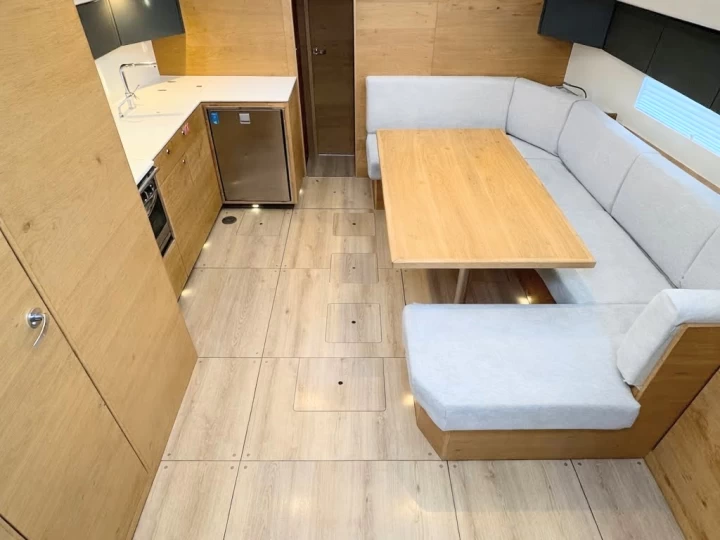 Velero para alquilar Split al mejor precio