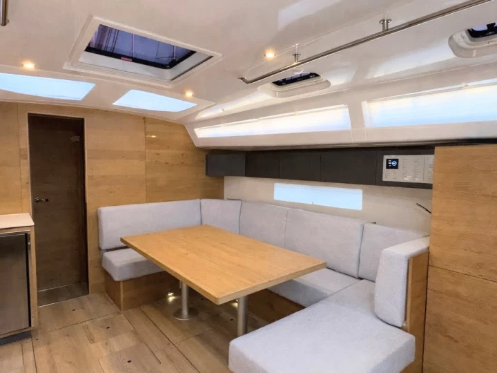 Alquiler Split - Elan Impression 45 en SamBoat