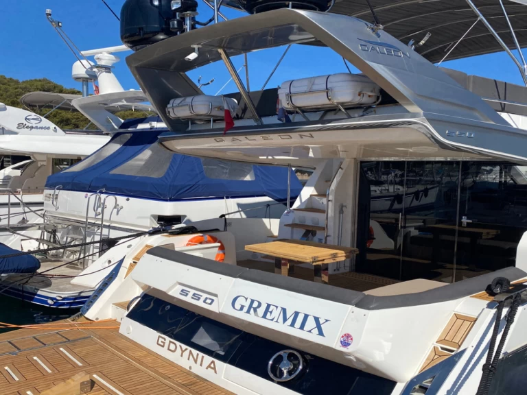 Alquiler Šibenik - Galeon Galeon 550 Fly en SamBoat