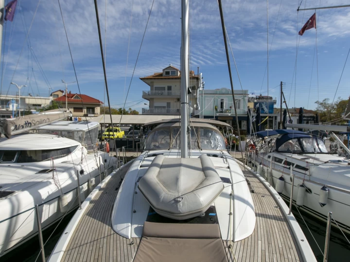 Alquiler Velero Jeanneau con o sin  título de navegación