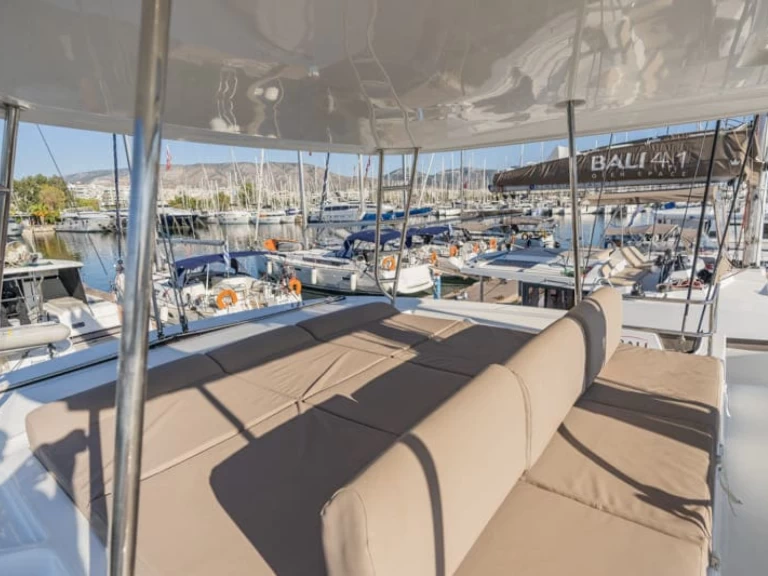 Alquiler de embarcaciones Lagoon Lagoon 50 enNidrí en Samboat
