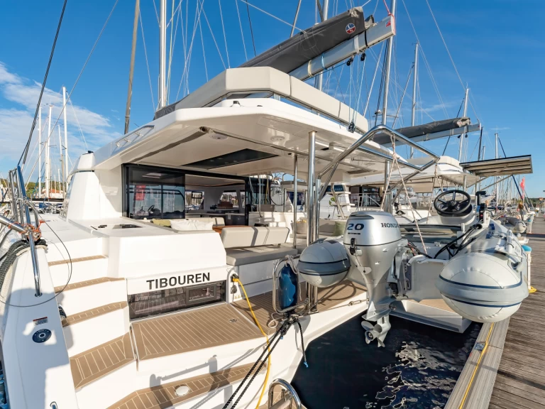 Leopard Catamarans / Robertson & Caine Leopard 45 de alquiler a Toulon